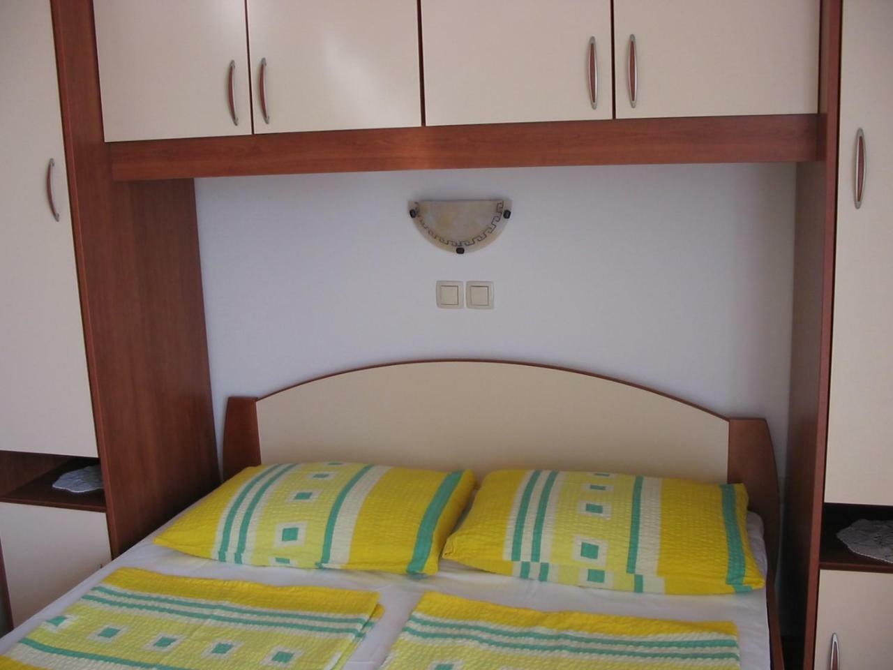 Apartmani Manuela Lopar Habitación foto